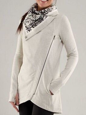 Lululemon Method Wrap Convertible Jacket Heathered Ghost Nesting Bird print 8
